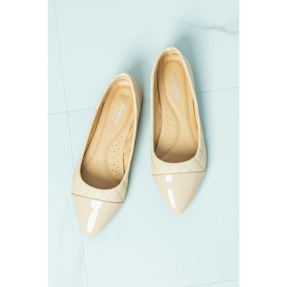 🧹Quilted Pointy Toe Flats🧹